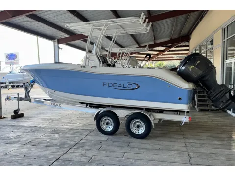 More photos of 2026 Robalo R202 Explorer at Longshore Boats Charleston, SC
