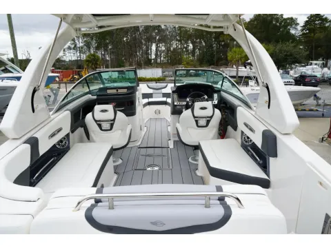More photos of 2024 Chaparral 287 SSX at Longshore Boats Charleston, SC