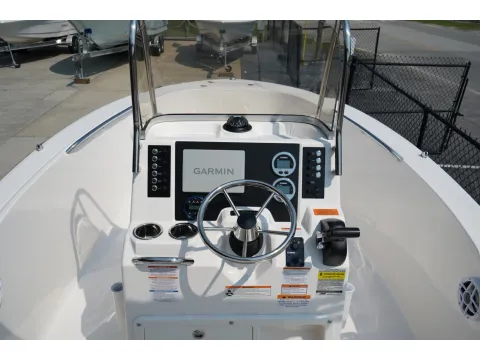 Another view of 2026 Robalo R180 Center Console for sale in Charleston, SC at Longshore Boats Charleston