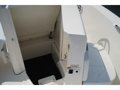 More photos of 2026 Robalo R180 Center Console at Longshore Boats Charleston, SC
