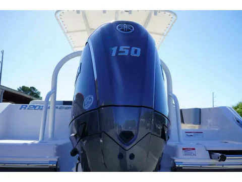 More photos of 2026 Robalo R202 Explorer at Longshore Boats Charleston, SC