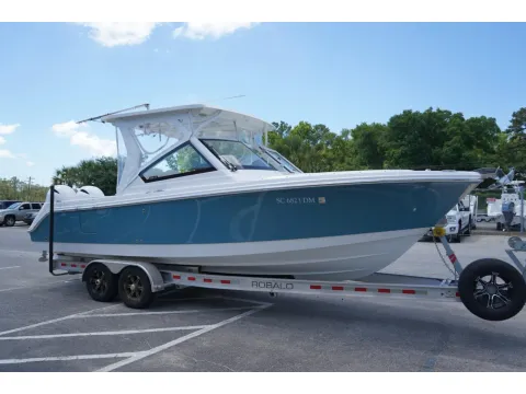 Photos of 2020 Edgewater 262CX Crossover for sale in Charleston, SC at Longshore Boats Charleston