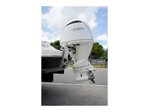 More photos of 2026 Chaparral 280 OSX at Longshore Boats Charleston, SC
