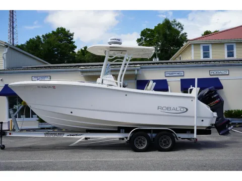 2021 Robalo R230 Center Console for sale in Charleston, SC