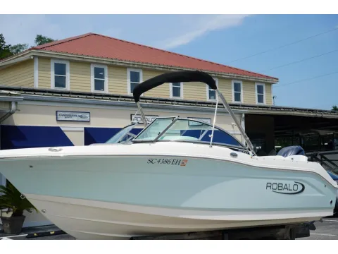 Photos of 2025 Robalo R207 Dual Console for sale in Charleston, SC at Longshore Boats Charleston