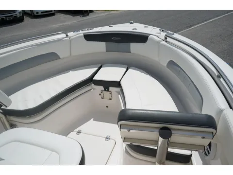 More photos of 2023 Robalo R222 Explorer at Longshore Boats Charleston, SC