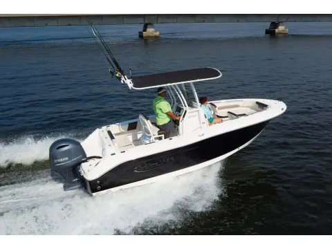 Photos of 2026 Robalo R202 Explorer for sale in Charleston, SC at Longshore Boats Charleston