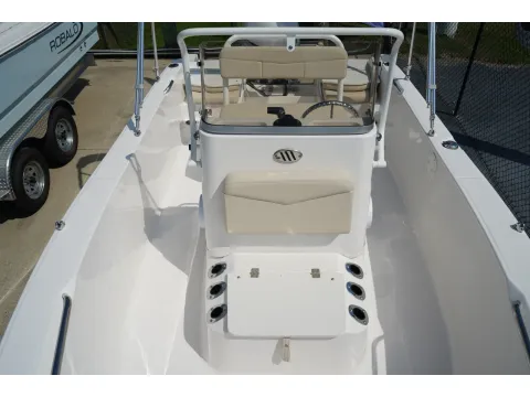 More photos of 2026 Robalo R160 Center Console at Longshore Boats Charleston, SC