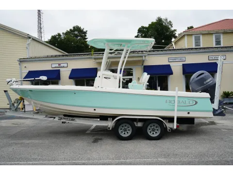 More photos of 2021 Robalo 226 Cayman at Longshore Boats Charleston, SC