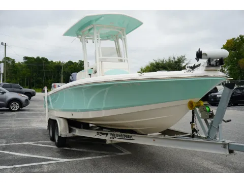 More photos of 2021 Robalo 226 Cayman at Longshore Boats Charleston, SC