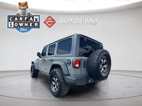 More photos of 2022 Jeep Wrangler Unlimited Rubicon at AutoGiant USA Indianapolis, IN