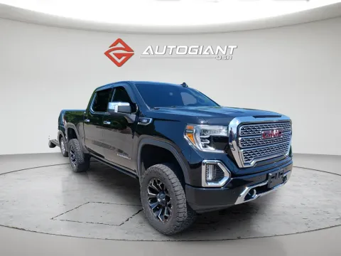 More photos of 2020 GMC Sierra 1500 Denali at AutoGiant USA Indianapolis, IN