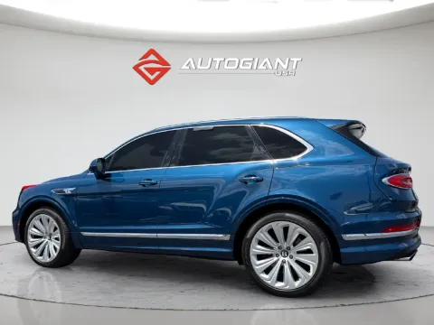More photos of 2023 Bentley Bentayga Azure at AutoGiant USA Indianapolis, IN