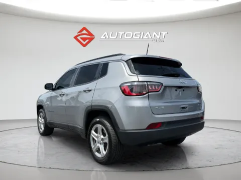 More photos of 2023 Jeep Compass Latitude at AutoGiant USA Indianapolis, IN