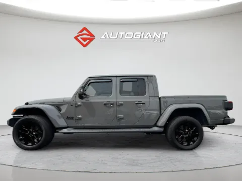 More photos of 2023 Jeep Gladiator Overland at AutoGiant USA Indianapolis, IN