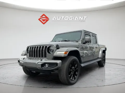 More photos of 2023 Jeep Gladiator Overland at AutoGiant USA Indianapolis, IN