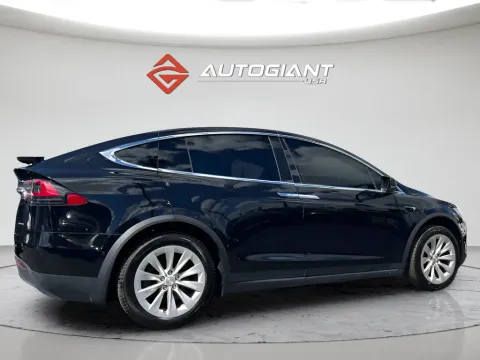 More photos of 2020 Tesla Model X Long Range at AutoGiant USA Indianapolis, IN