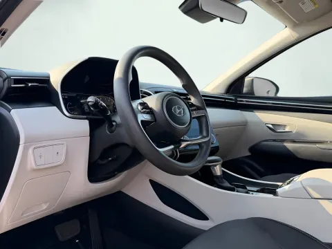 Photos of 2022 Hyundai Tucson SEL for sale in Indianapolis, IN at AutoGiant USA Indianapolis