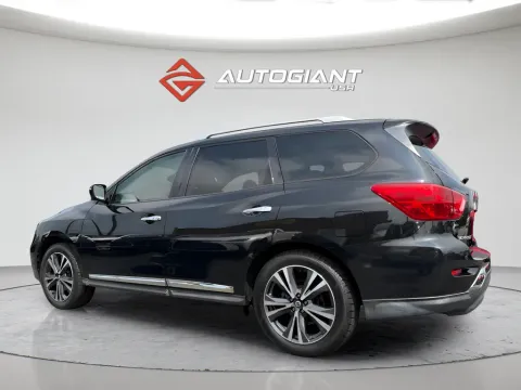 More photos of 2020 Nissan Pathfinder Platinum at AutoGiant USA Indianapolis, IN