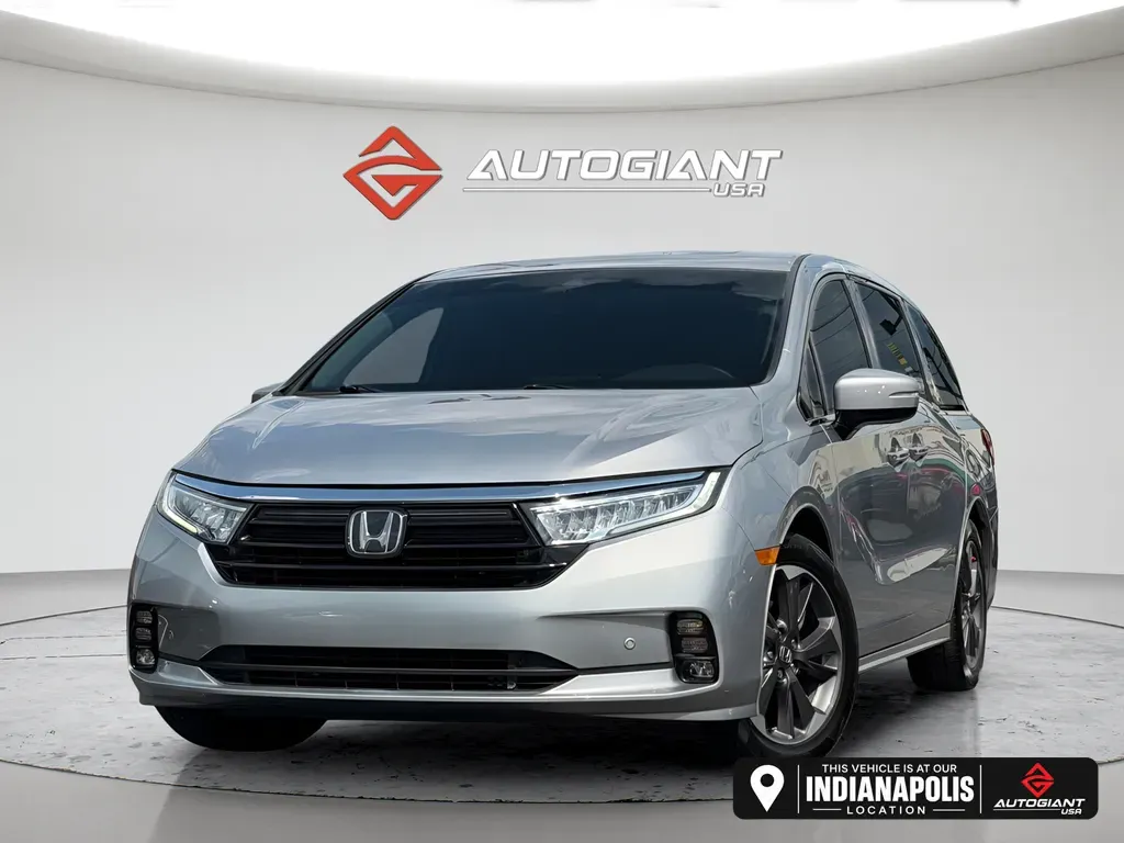 Silver 2022 Honda Odyssey Elite for sale in Indianapolis, IN