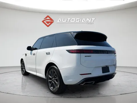 More photos of 2023 Land Rover Range Rover Sport SE Dynamic at AutoGiant USA Indianapolis, IN