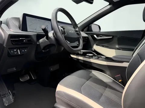 Photos of 2023 Kia EV6 GT-Line for sale in Indianapolis, IN at AutoGiant USA Indianapolis