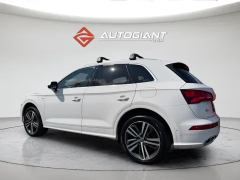 More photos of 2020 Audi Q5 e 55 Prestige at AutoGiant USA Indianapolis, IN