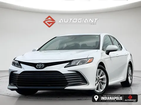 White 2022 Toyota Camry LE for sale in Indianapolis, IN