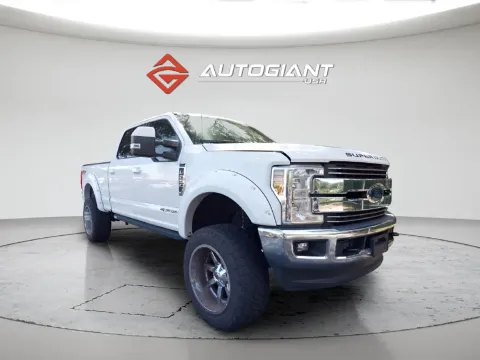 Photos of 2019 Ford F-250SD Lariat for sale in Indianapolis, IN at AutoGiant USA Indianapolis