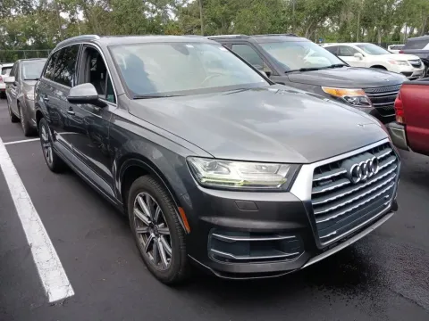 Photos of 2019 Audi Q7 45 Premium Plus for sale in Indianapolis, IN at AutoGiant USA Indianapolis