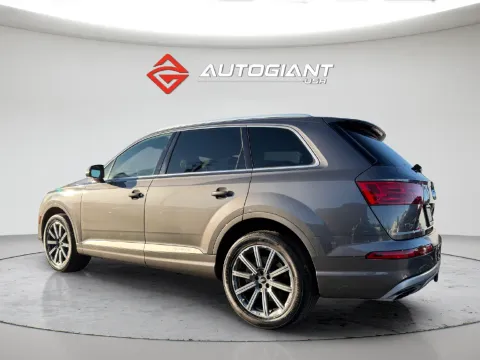 Another view of 2019 Audi Q7 45 Premium Plus for sale in Indianapolis, IN at AutoGiant USA Indianapolis