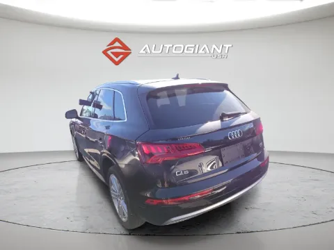 Another view of 2019 Audi Q7 45 Premium Plus for sale in Indianapolis, IN at AutoGiant USA Indianapolis