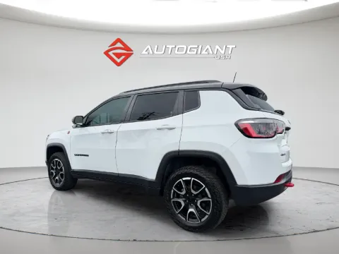 More photos of 2024 Jeep Compass Trailhawk at AutoGiant USA Indianapolis, IN