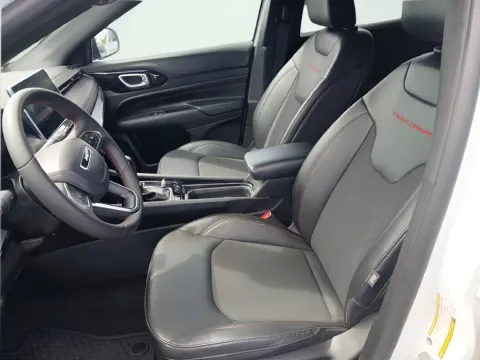 More photos of 2024 Jeep Compass Trailhawk at AutoGiant USA Indianapolis, IN