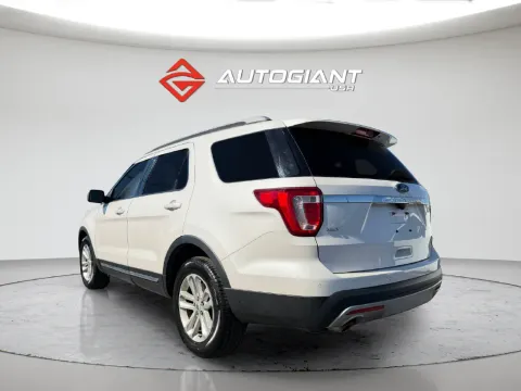 More photos of 2017 Ford Explorer XLT at AutoGiant USA Indianapolis, IN