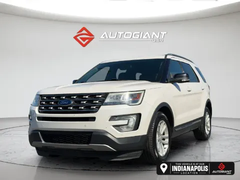 White 2017 Ford Explorer XLT for sale in Indianapolis, IN