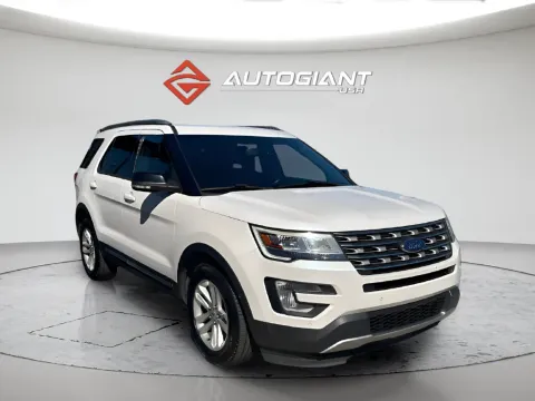 More photos of 2017 Ford Explorer XLT at AutoGiant USA Indianapolis, IN