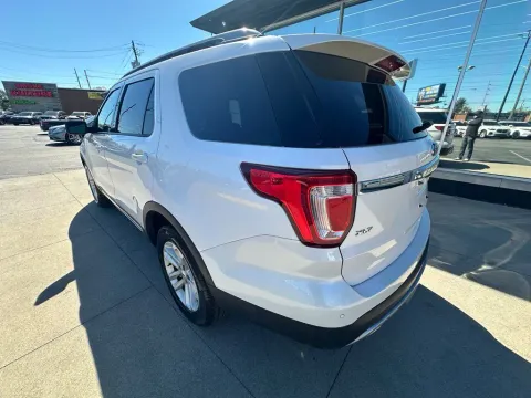 More photos of 2017 Ford Explorer XLT at AutoGiant USA Indianapolis, IN