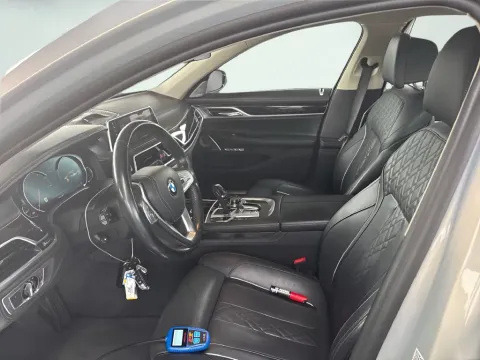 More photos of 2018 BMW 7 Series 750i at AutoGiant USA Indianapolis, IN