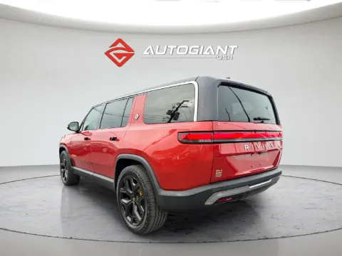More photos of 2022 Rivian R1S Launch Edition at AutoGiant USA Indianapolis, IN