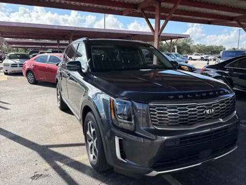 Photos of 2020 Kia Telluride EX for sale in Indianapolis, IN at AutoGiant USA Indianapolis