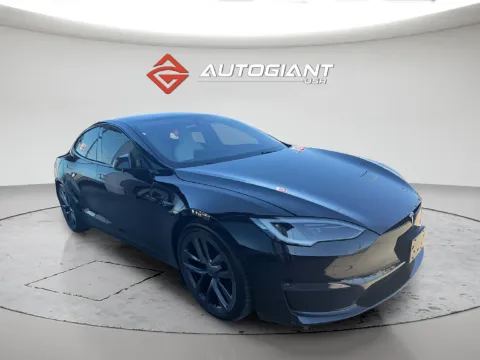 More photos of 2022 Tesla Model S at AutoGiant USA Indianapolis, IN