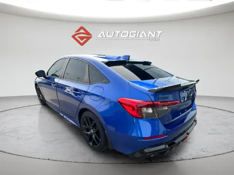 Photos of 2022 Honda Civic Si for sale in Indianapolis, IN at AutoGiant USA Indianapolis