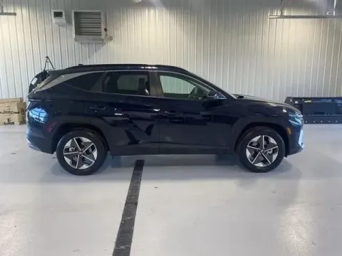 Photos of 2025 Hyundai Tucson Hybrid SEL Convenience for sale in Tea, SD at CarSwap