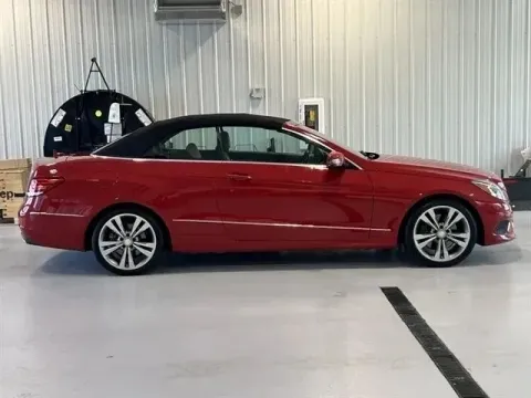 Photos of 2017 Mercedes-Benz E-Class E 400 for sale in Tea, SD at CarSwap