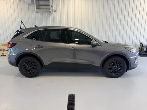 Photos of 2024 Ford Escape Active for sale in Tea, SD at CarSwap