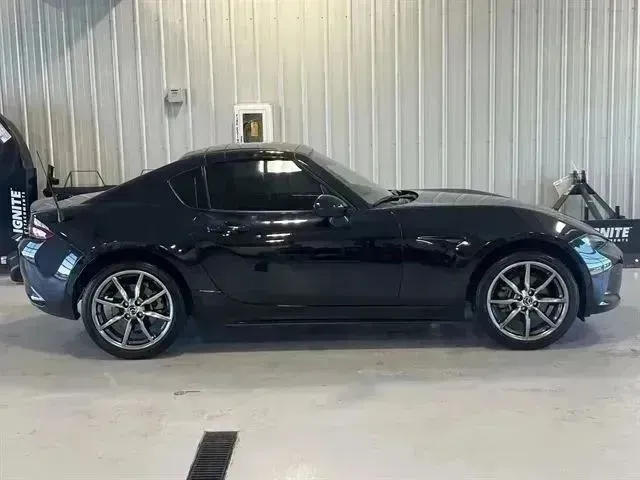 2021 Mazda MX-5 Miata RF Club - Photo 11
