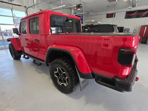More photos of 2020 Jeep Gladiator Rubicon at CarSwap, SD