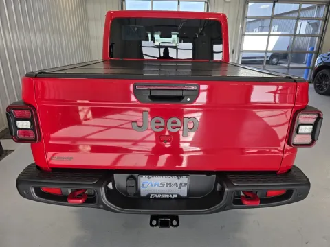 More photos of 2020 Jeep Gladiator Rubicon at CarSwap, SD