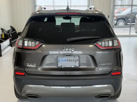 More photos of 2019 Jeep Cherokee Limited at CarSwap, SD